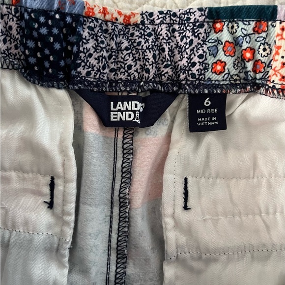 Land's End Women's Mid Rise Pull On Chino Ankle Pants Patchwork‎ Print Size 6 - Picture 7 of 13